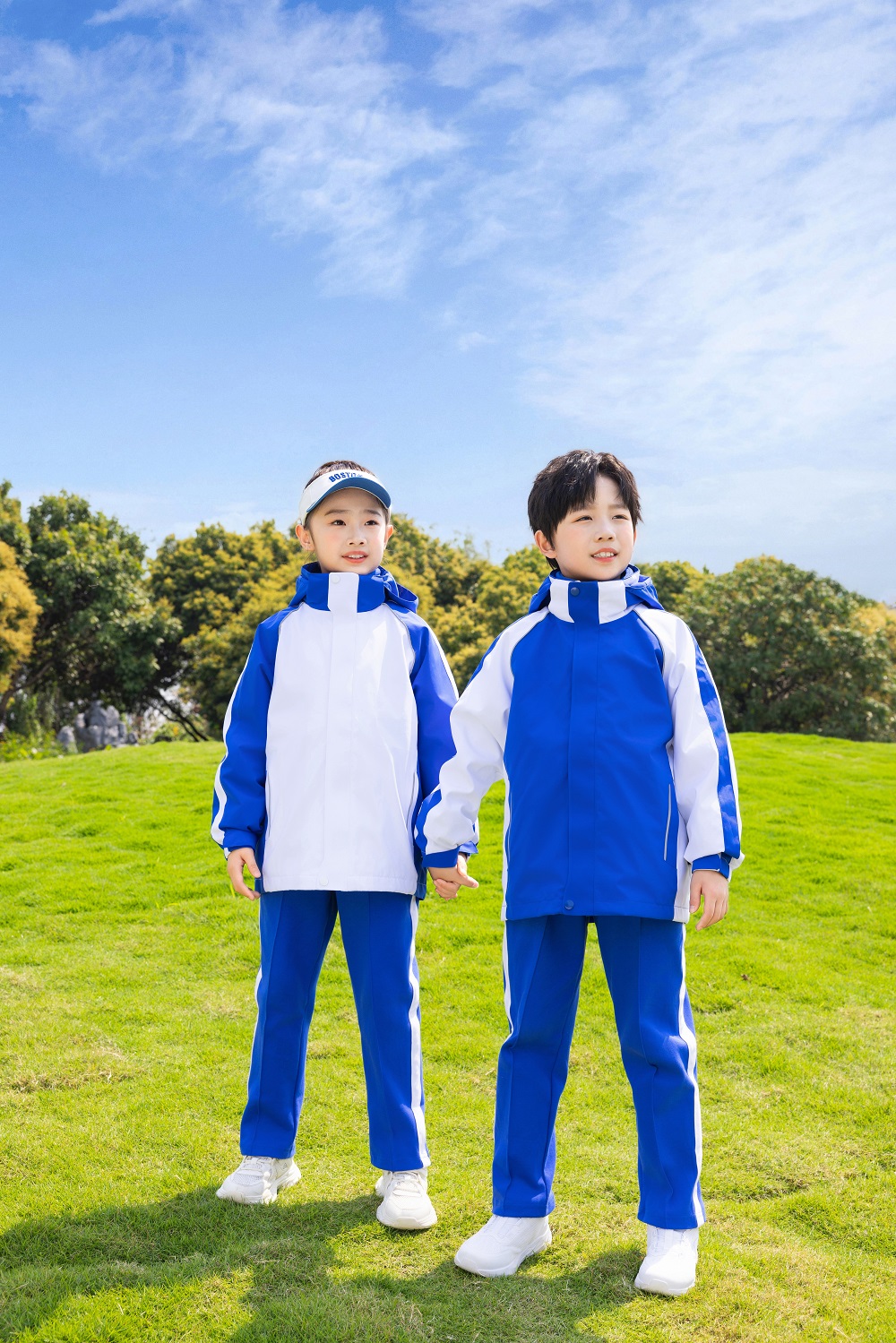 小學(xué)沖鋒衣